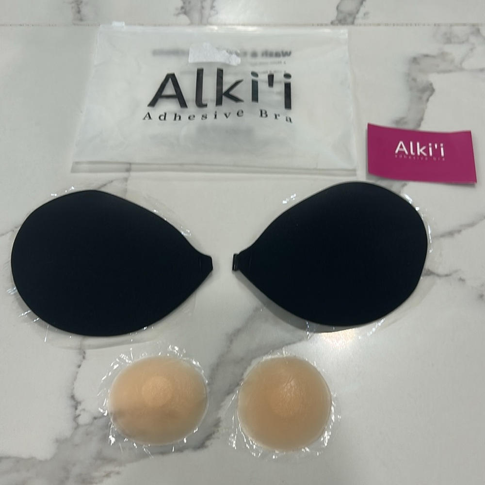 Aliki New In Package Backless Seem-less Self Adhesive Black Bra & Nipple Cover.
